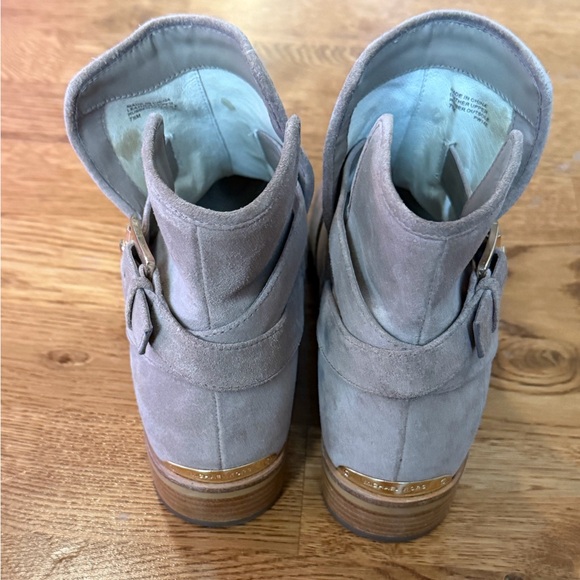 MK by Michael Kors Salem Tan Suede and Leather Ankle Booties Size 7.5. - Picture 5 of 14